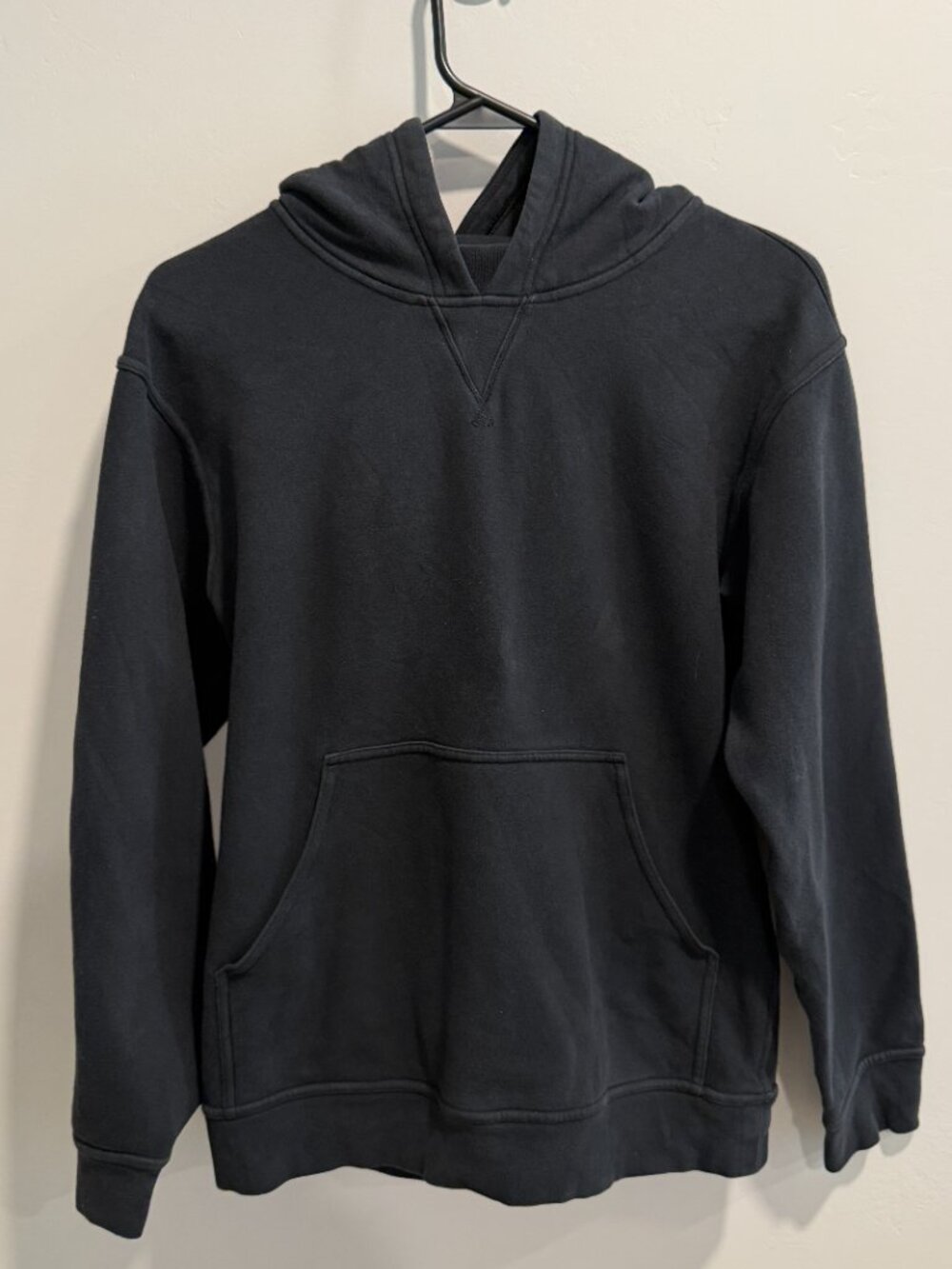 Lululemon All Yours Hoodie Women’s Size 4 Black Classic Pull Over Sweatshirt